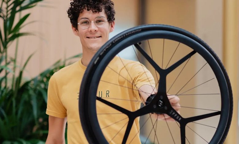 Le premier système de freinage pour fauteuil roulant
