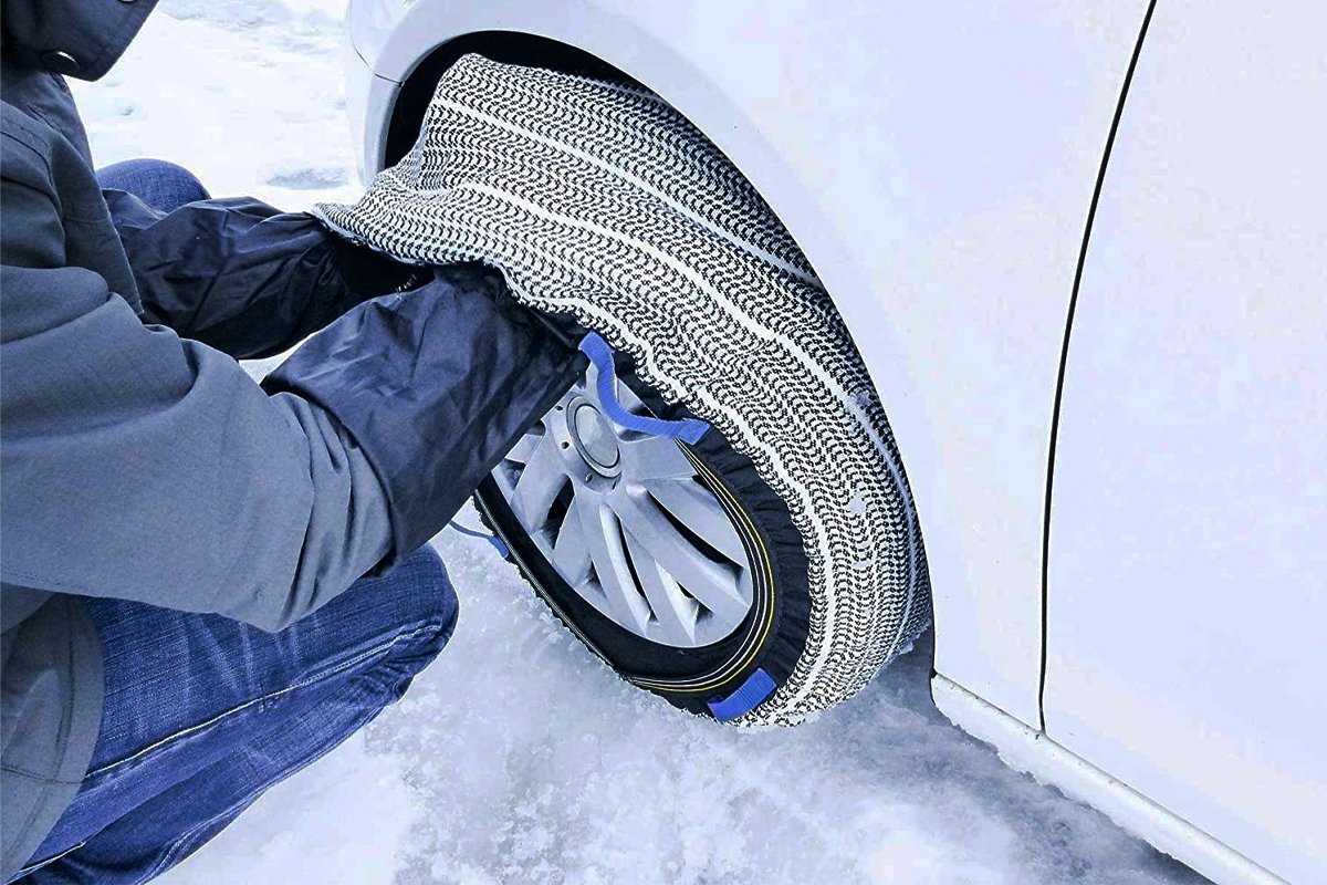 L'invention de 4 chaussettes à neige pour les voitures, faciles et rapides  à installer - NeozOne