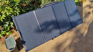 Le générateur d'électricité portable Ecoflow couplé à des panneaux solaires