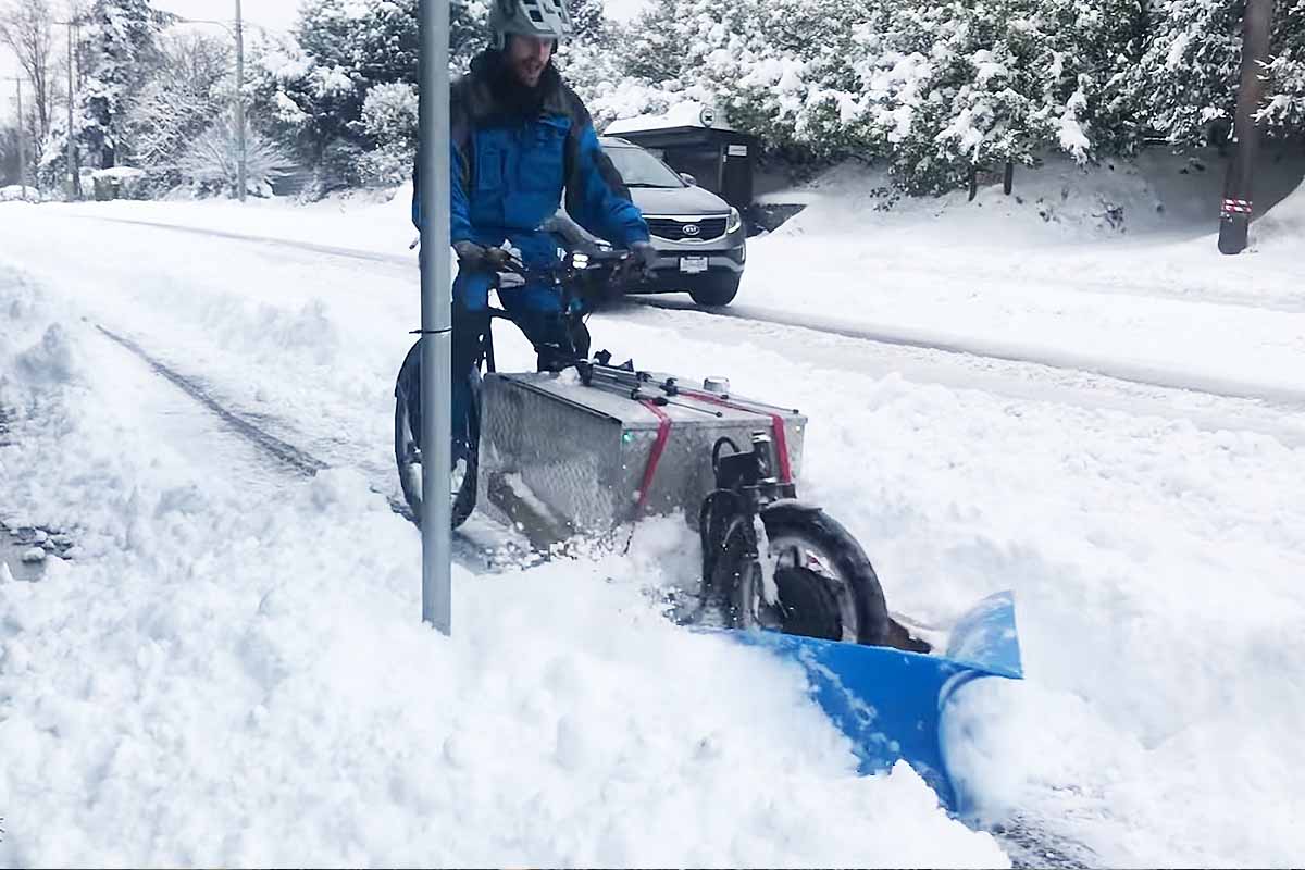 « Je refuse d'être à proximité de voitures dans la neige », explique l'inventeur.