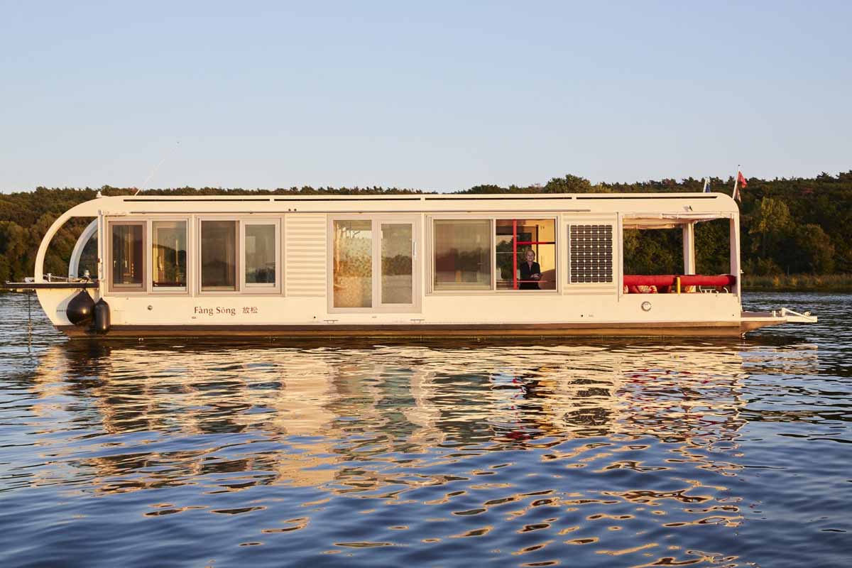 Fàng Song est une maison flottante créée par le cabinet de design Crossboundaries