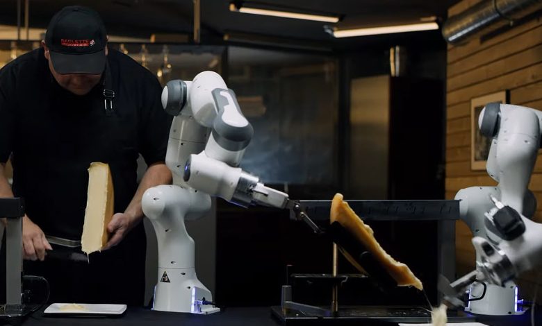 Le Roboclette est capable d’apprendre la gestuelle humaine nécessaire à l’exécution de manipulations complexes et multiples.
