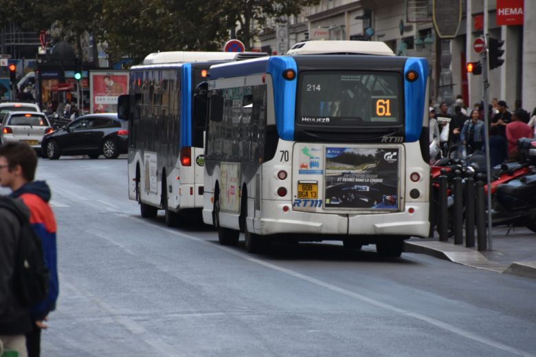 En Provence-Alpes-Côte d'Azur, la région incite ses habitants à se séparer de leurs vieux véhicules polluants.