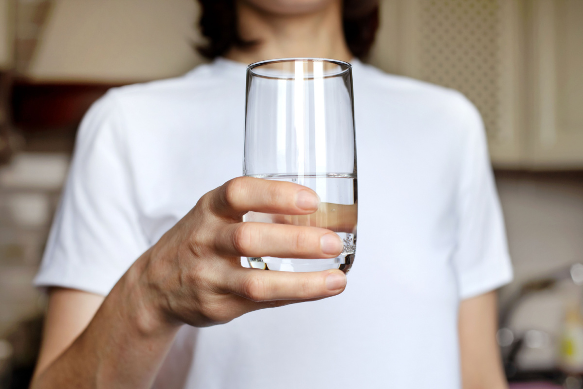 L'invention d'un filtre capable d'éliminer 99,9 % des microplastiques de l'eau en 10 secondes.