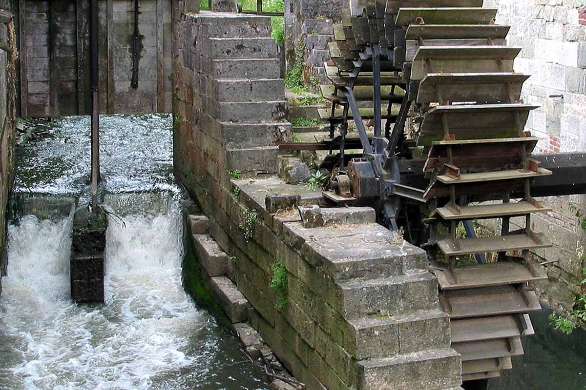 Turbiwatt, des micro turbines hydrauliques adaptées aux moulins et petits cours d'eau.