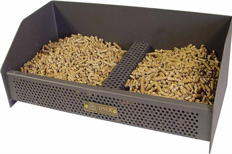 Un panier à pellet pour les insert de cheminée.