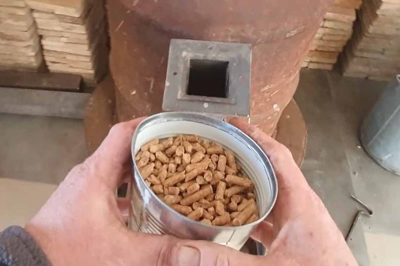 L'invention d'un rocket stove canadien fonctionnant aux pellets de bois.