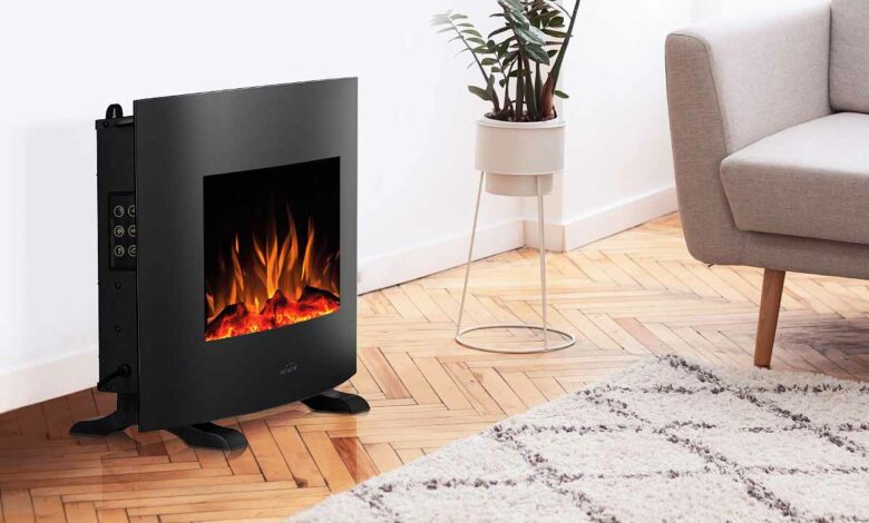 Une énorme promotion sur la cheminée électrique 2 000 W en verre trempé noir et pieds