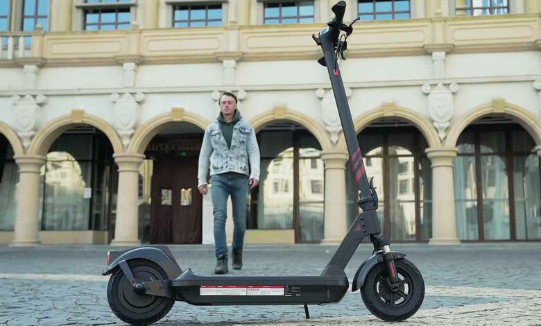 La trottinette électrique RCB ‎R10X