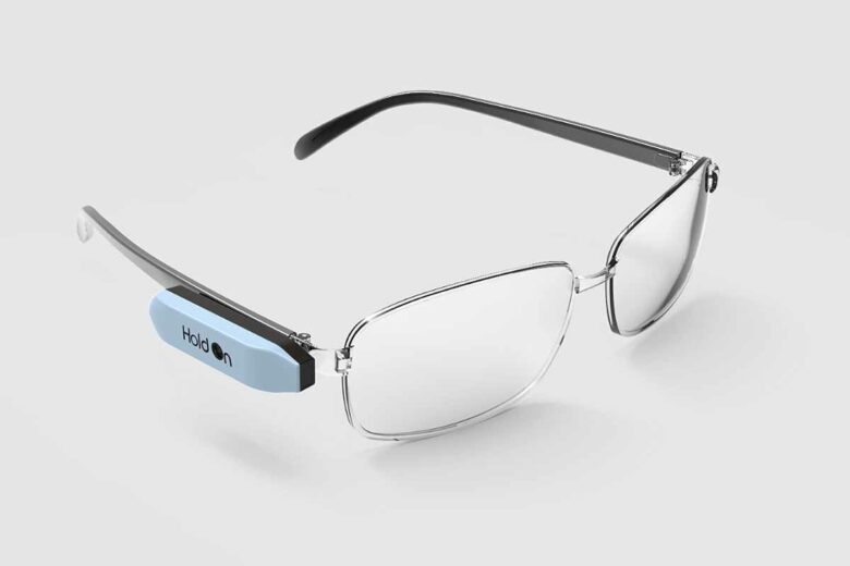 Le clip HoldOn EyeCare se fixe à vos lunettes actuelles (avec ou sans ordonnance) et se connecte à votre smartphone via le Bluetooth.