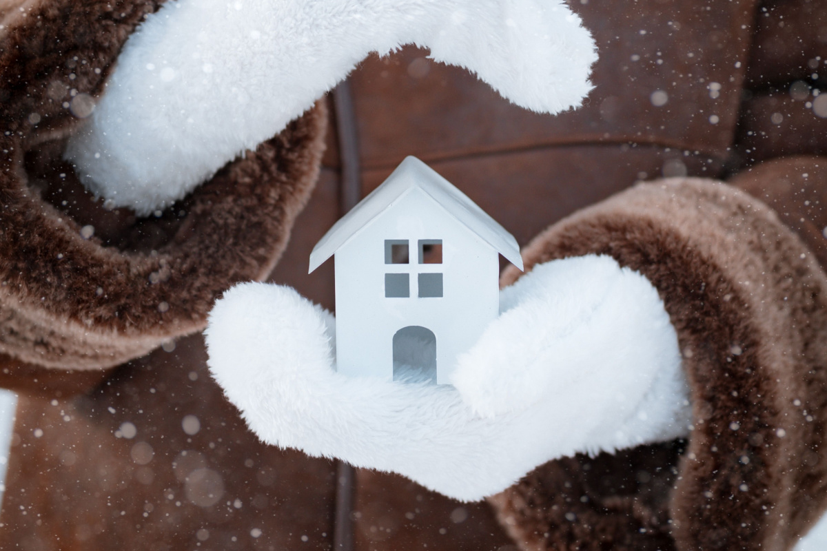 L'invention d'un matériau révolutionnaire qui remplace le chauffage et la climatisation.