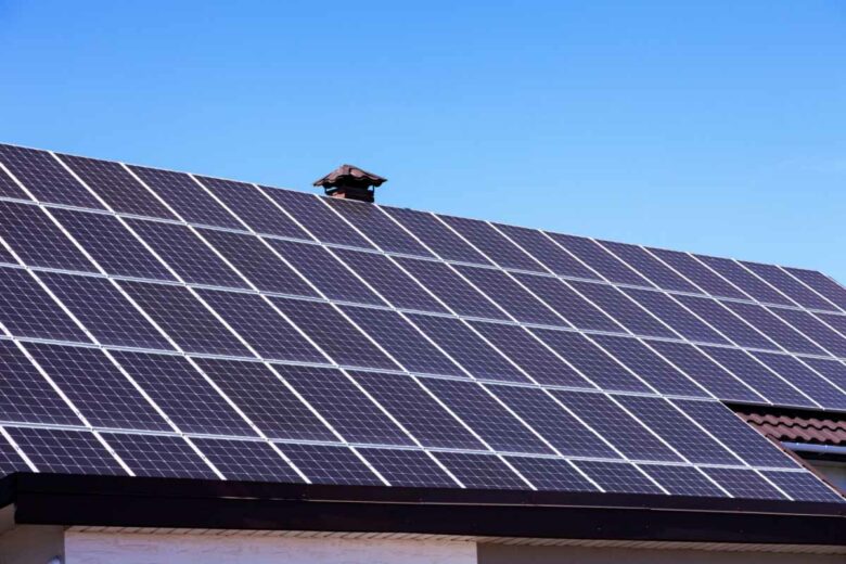 L'invention d'un kit de panneaux solaire à monter soi-même, comme un jeu d'enfant.