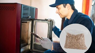 L'invention de granulés (pellets) pour ramoner les poêles à bois.