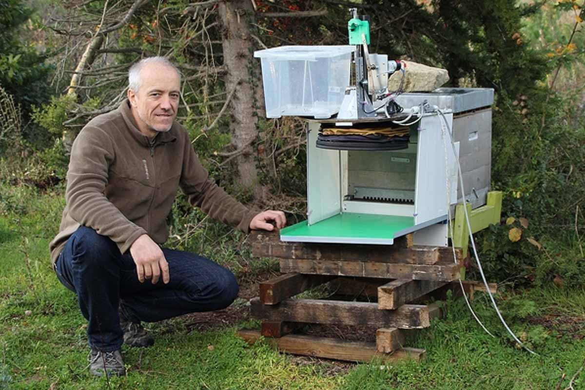 L'invention du premier piège technologique pour protéger l’entrée de la ruche