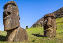 Moai sur l'île de Pâques, Rapa Nui, Chili. Site archéologique de Tahai.