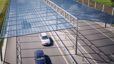 Des panneaux photovoltaïques sur l'autoroute A4 en Allemagne.