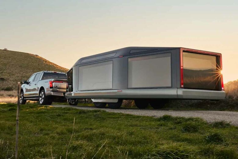 Lightship L1 : une caravane de camping autopropulsée.