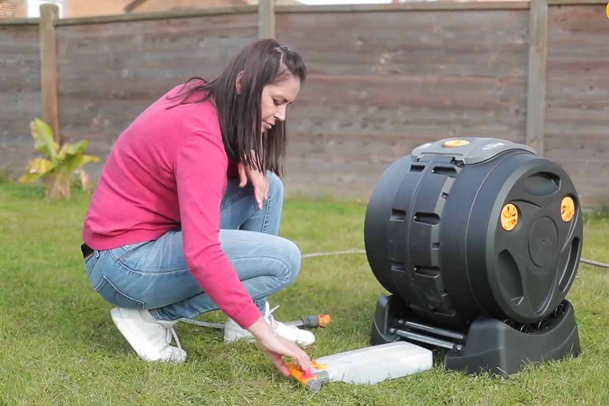 Réduisez vos déchets avec ce composteur de jardin à moins de 60 euros chez   