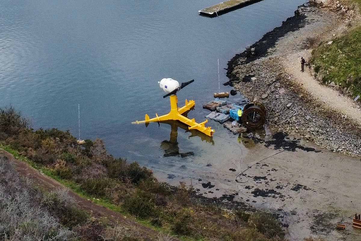 Nova a installé avec succès sa technologie d'énergie marémotrice dans l'estuaire d'Étel, marquant ainsi la première utilisation de ses turbines en France.