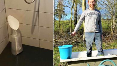 Tony Lemonnier invente un récupérateur d'eau froide pour la douche.