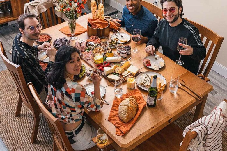 Une table qui peut servir dans la vie de tous les jours.