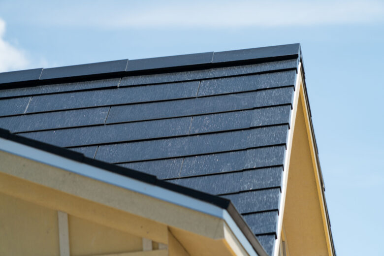 Un toit solaire qui rapporte 350 $ (326 €) par mois à ses propriétaires. 