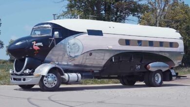 Un retraité de l'US Air Force transforme un vieil avion en camping-car.