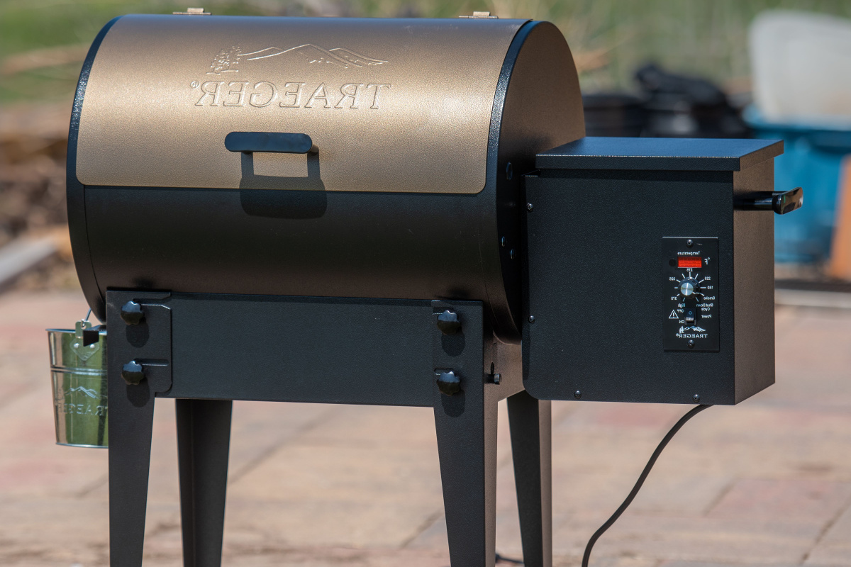 Un barbecue fonctionnant avec des granulés de bois.