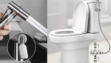 Une douchette de toilette universelle en kit.