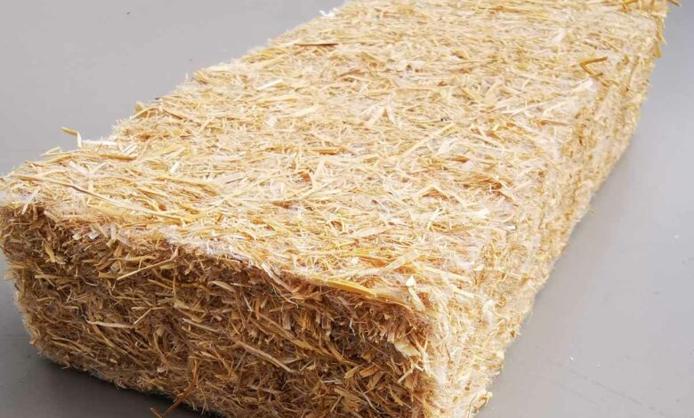 Un panneaux d'isolation composé de déchets de riz.
