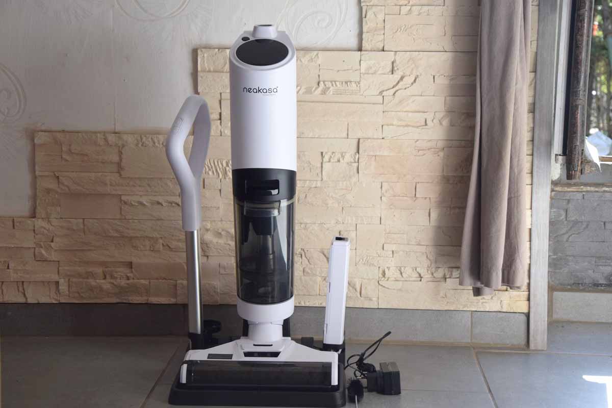 Test et prise en main de l'aspirateur Neakasa PowerScrub II 3-en-1