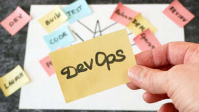 Alternance en DevOps : apprendre les compétences clés en entreprise et en école