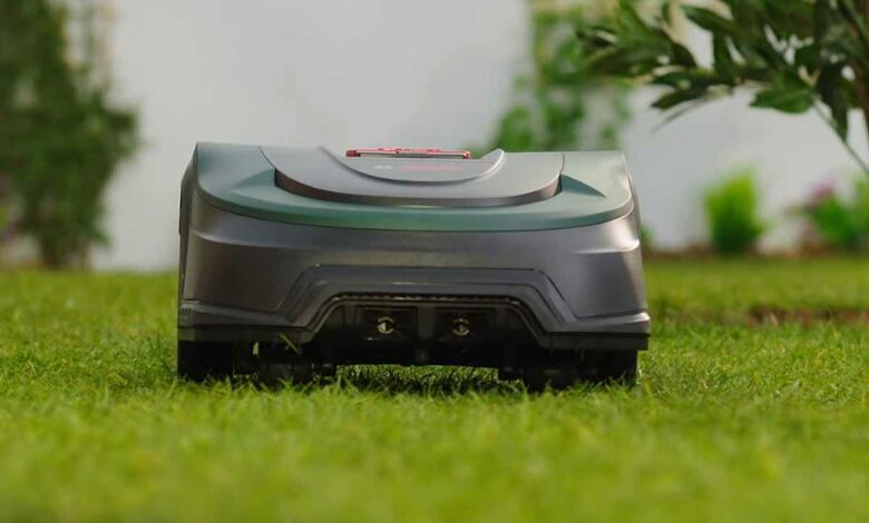 Tondeuse robot connectée BOSCH Indego
