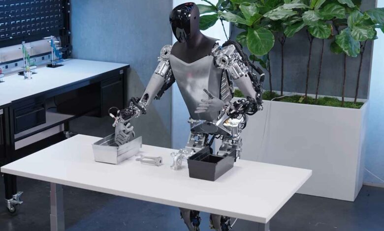 Tesla souhaite créer un robot humanoïde polyvalent, bipède et autonome, capable d'effectuer des tâches dangereuses, répétitives ou ennuyeuses.