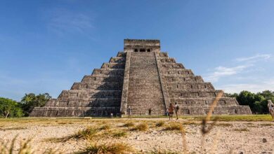 La pyramide de Kukulcan dans la zone archéologique de Chichen Itza.