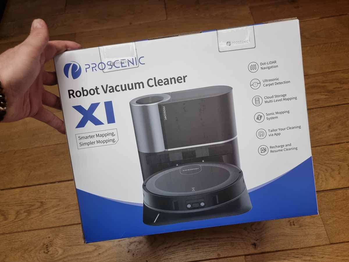 Nous avons testé l'aspirateur robot (laveur) Ultenic MC1, petit mais  costaud ! - NeozOne