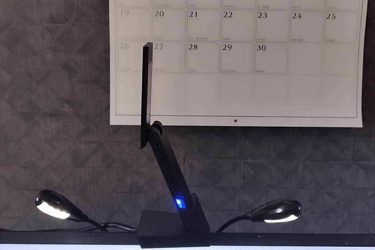 Nous avons testé la clé WiFi 6E Nighthawk A8000 pour booster notre  connexion, et c'est un succès ! - NeozOne