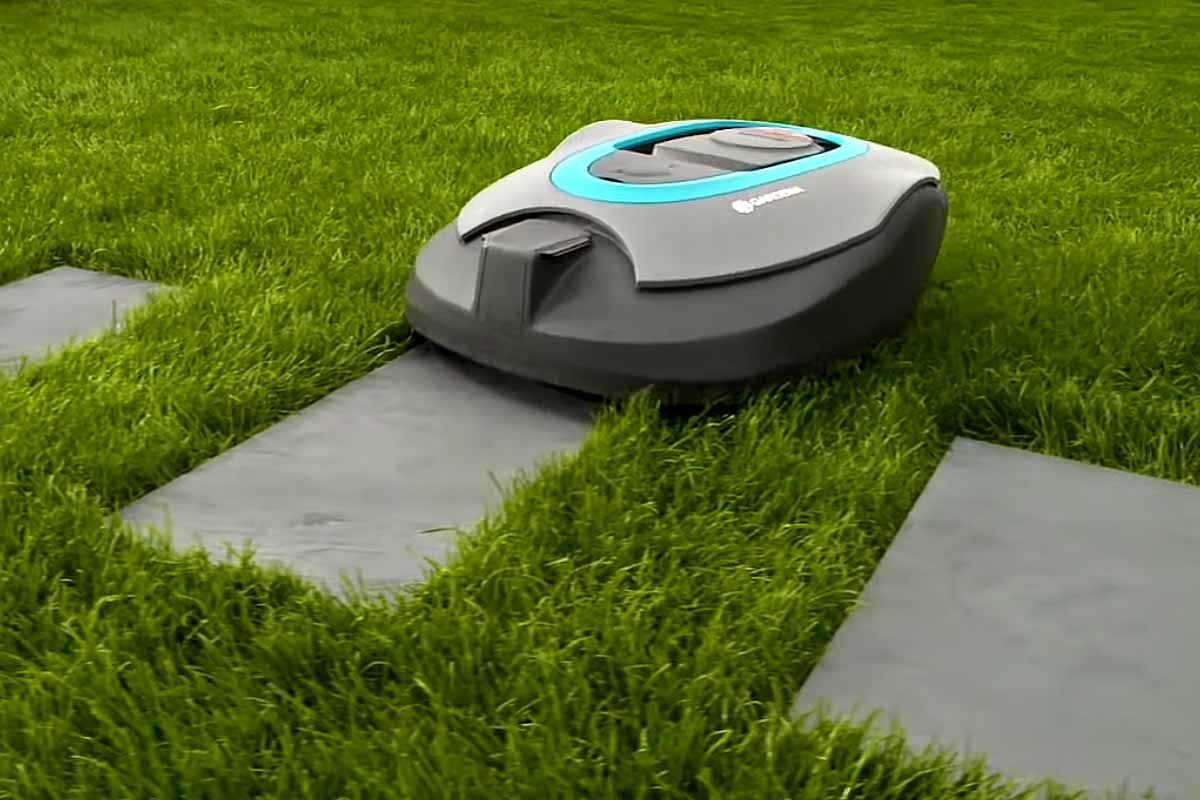 Robot tondeuse connecté GARDENA Sileno life 15101-26 Bluetooth, 750m²