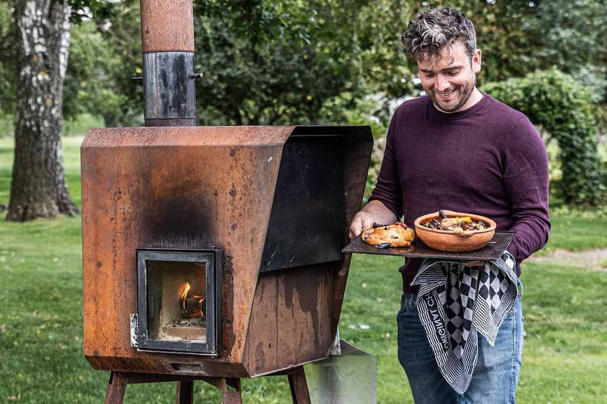 OVUN, une invention belge et 4 en 1 qui combine barbecue, Kamado, fumoir et  four à pizza - NeozOne
