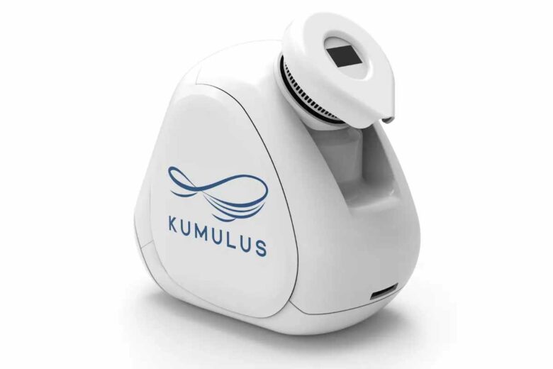 La machine Kumulus est capable de produire quotidiennement suffisamment d'eau pour répondre aux besoins de 10 à 15 personnes.