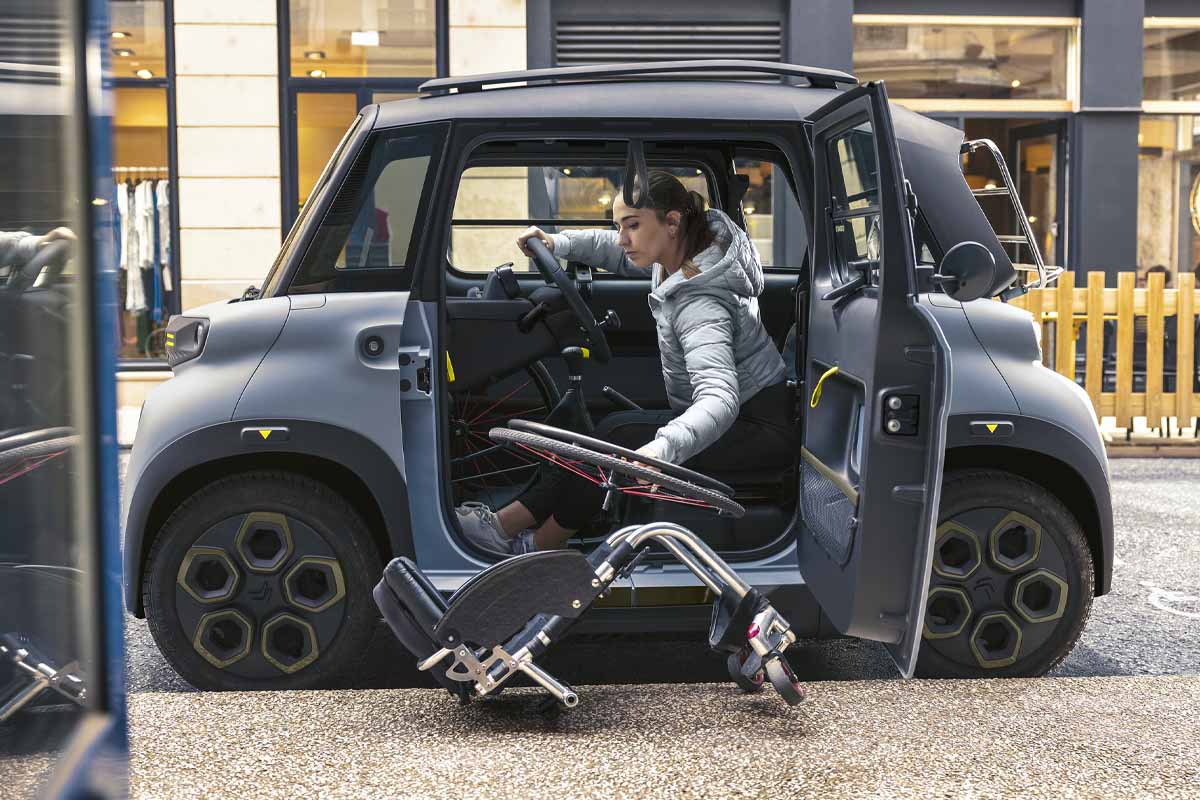 Citroën présente « Ami for All » : une initiative visant à rétablir la mobilité des personnes en situation de handicap.