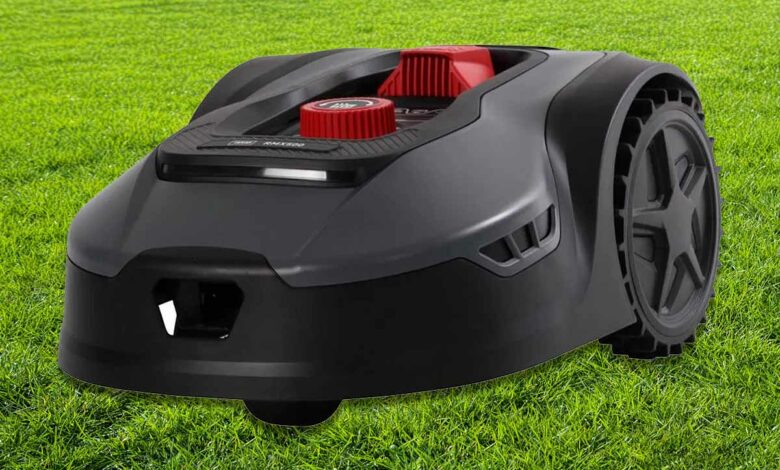 Robot tondeuse connecté Bluetooth Wi-Fi pour surface 1 000 m² TEXAS RMX800