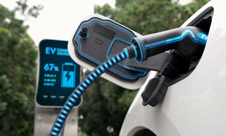 L'invention d'une technologie pour recharger les voitures électriques en 10 min.