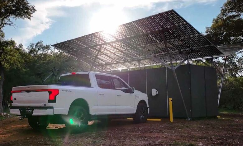 Yotta REV, invente une solution de recharge solaire hors réseau pour les véhicules électriques