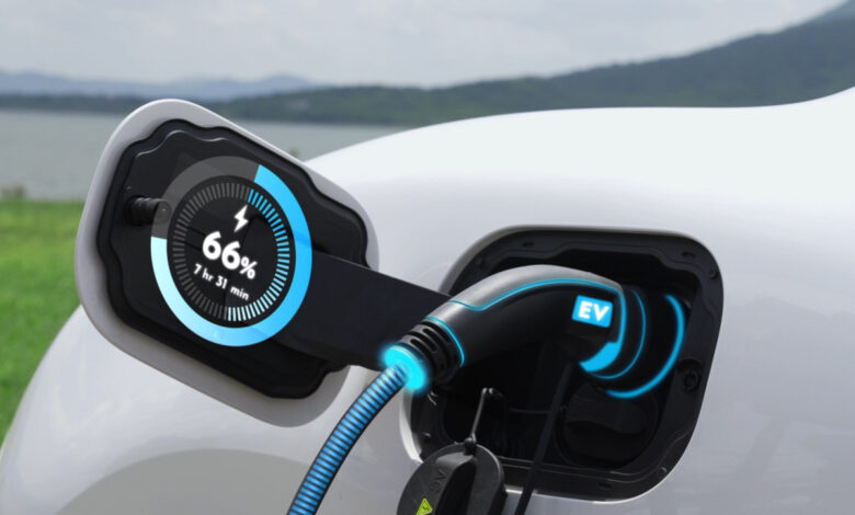 L'invention d'une bache qui prolonge la durée de vie des batteries des véhicules électriques.