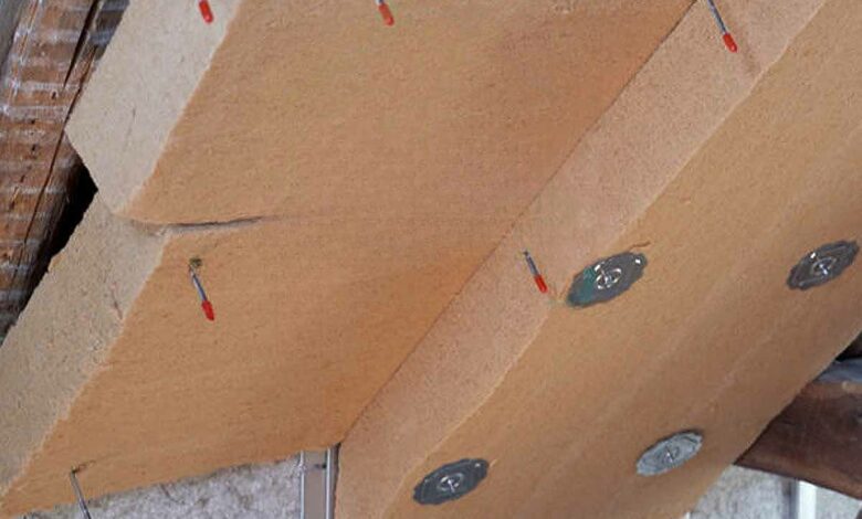 KitPano est une invention qui facilite la pose des panneaux isolants souples au plafond ou en rampants.