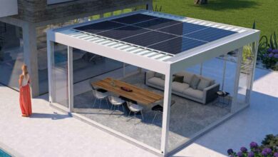 Une pergola photovoltaïque, isotherme, étanche et insonorisée.