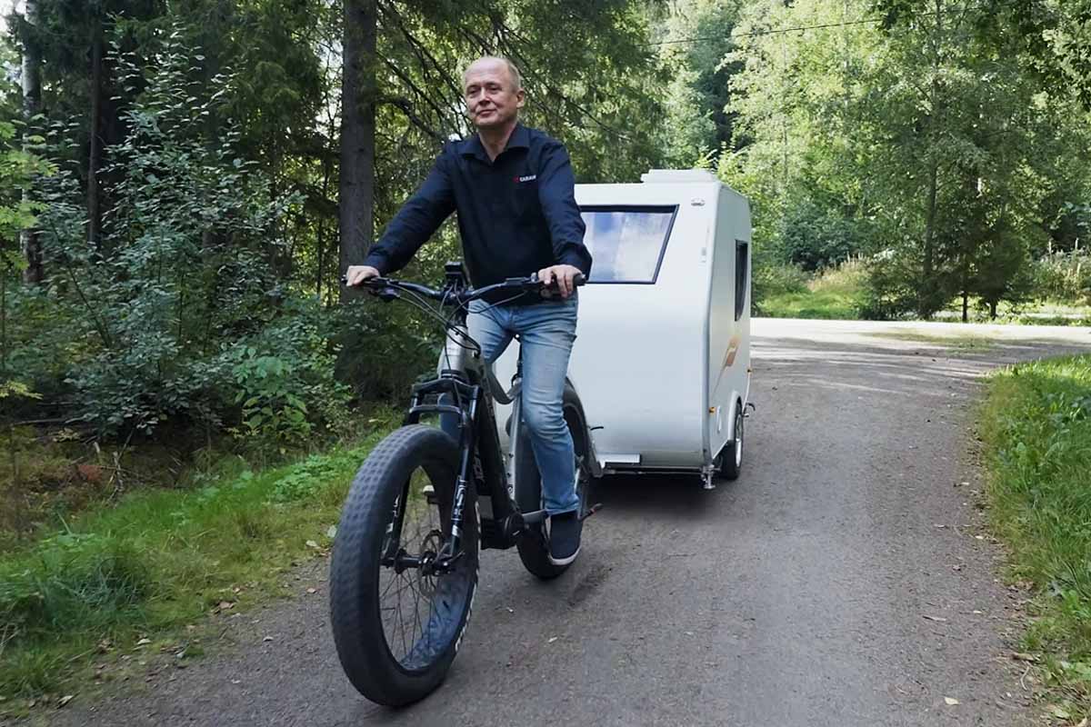 La remorque caravane Hupi veut révolutionner le cyclotourisme électrique.