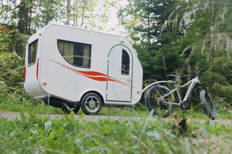 La remorque caravane Hupi est autonome et équipée de panneaux solaires.