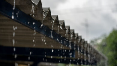 Un assouplissement des règles d'utilisation des eaux de pluie et des eaux grises.